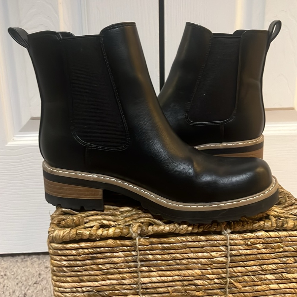 Target Universal Thread - Picture 3 of 3